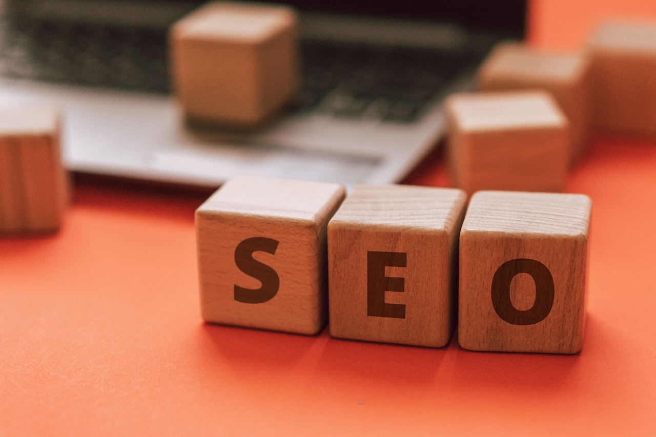 Comment optimiser votre site web pour le SEO sans dépasser votre budget