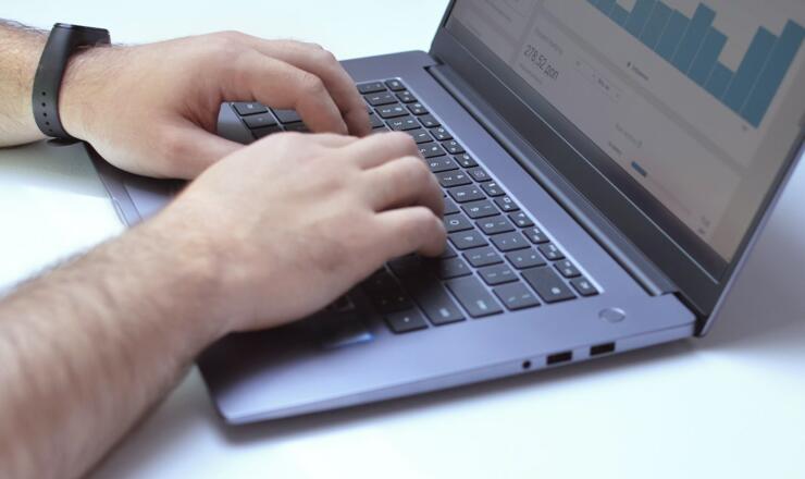 Comprendre le SaaS : Le logiciel en tant que service simplifié pour les professionnels