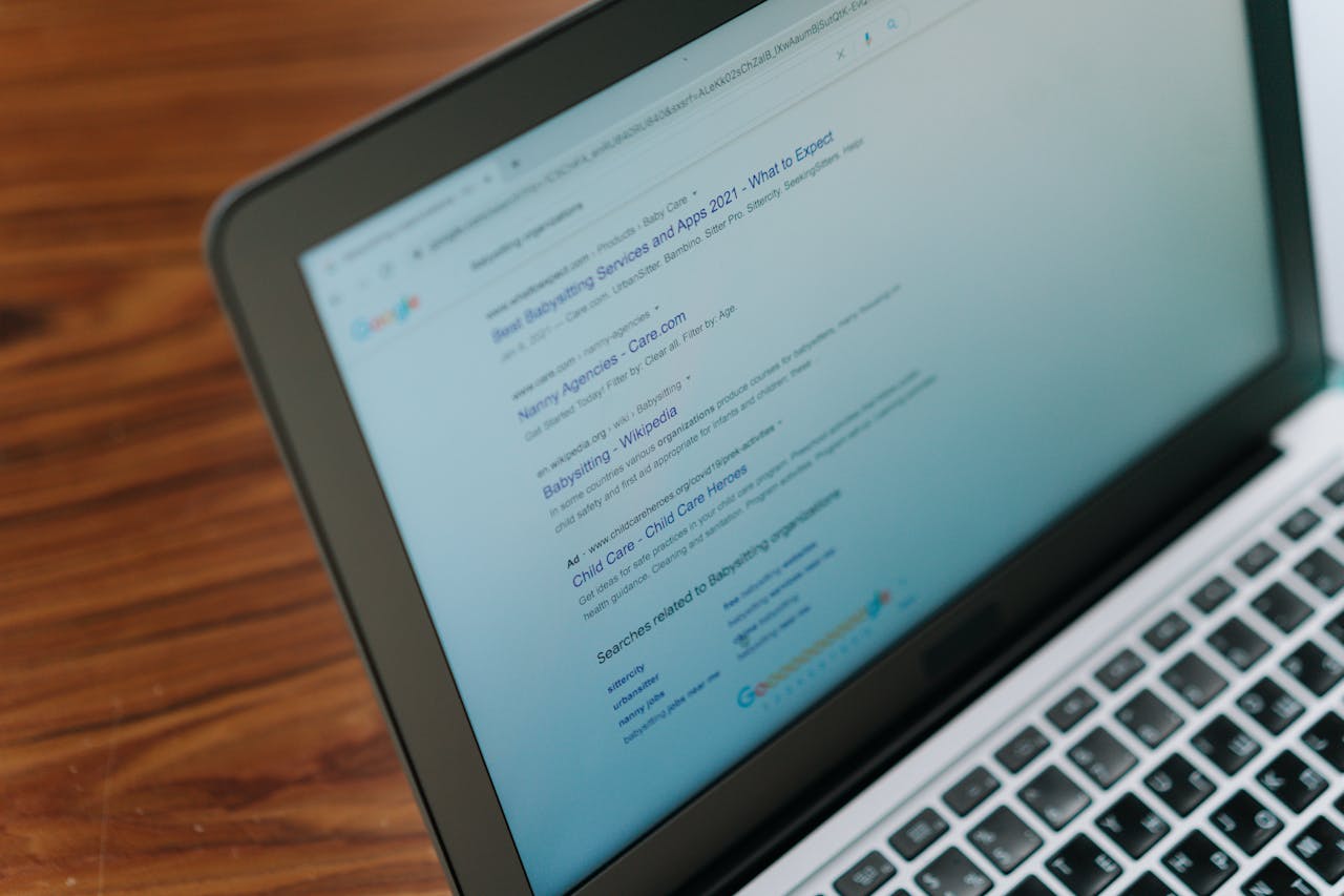 Duplicate Content : Impact SEO et Solutions pour l'Éviter